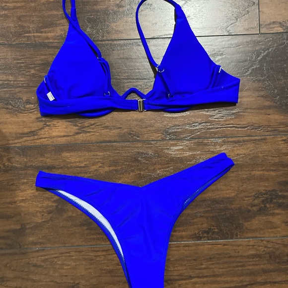 🚫 SOLD 🚫 - Picture 2 of 4